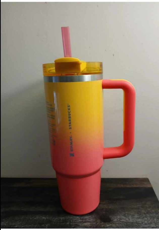 Stanley x Starbucks 30 oz Mexico Sunrise Graident/ Apricot